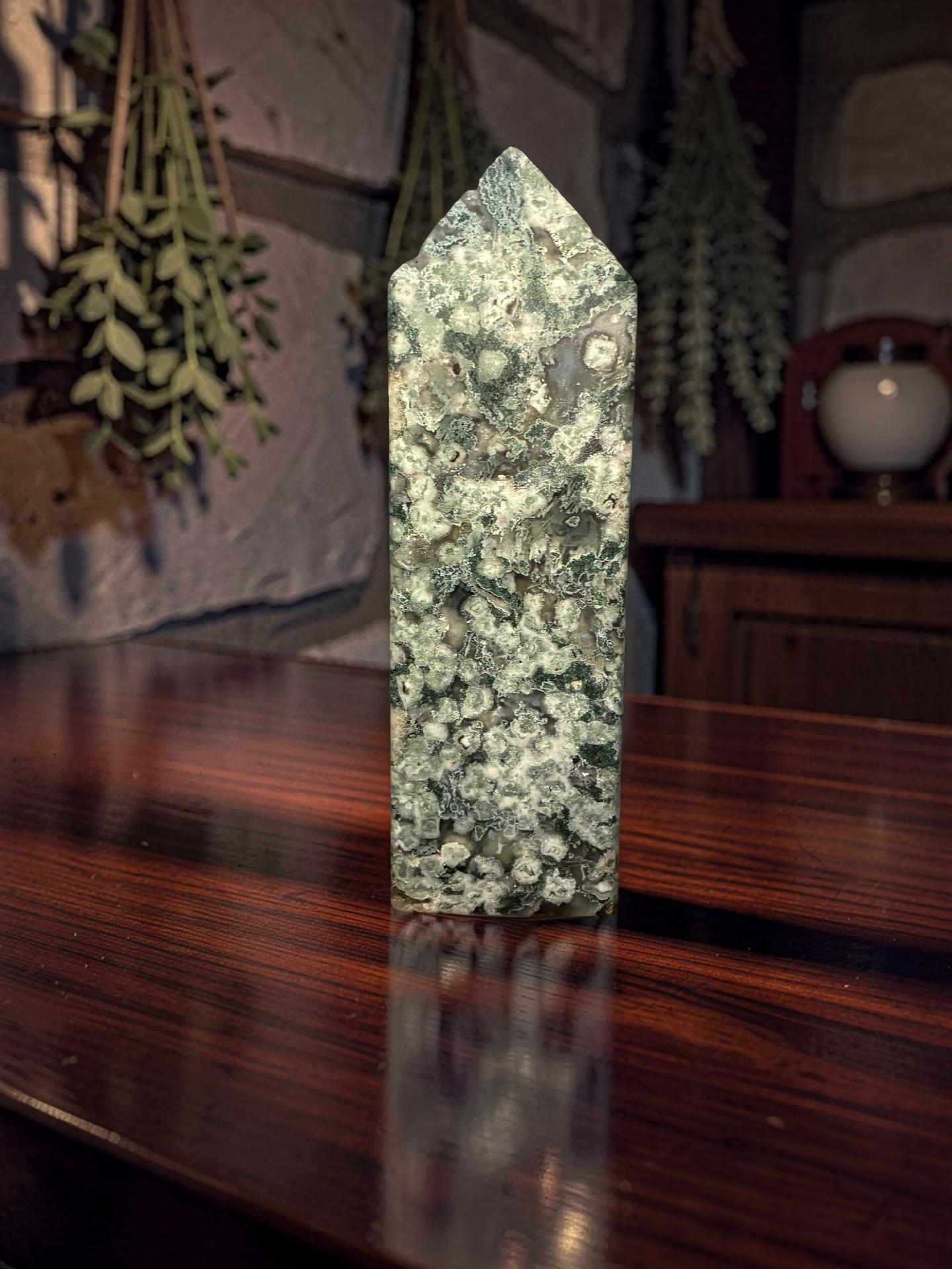 Flower Moss Agate tower