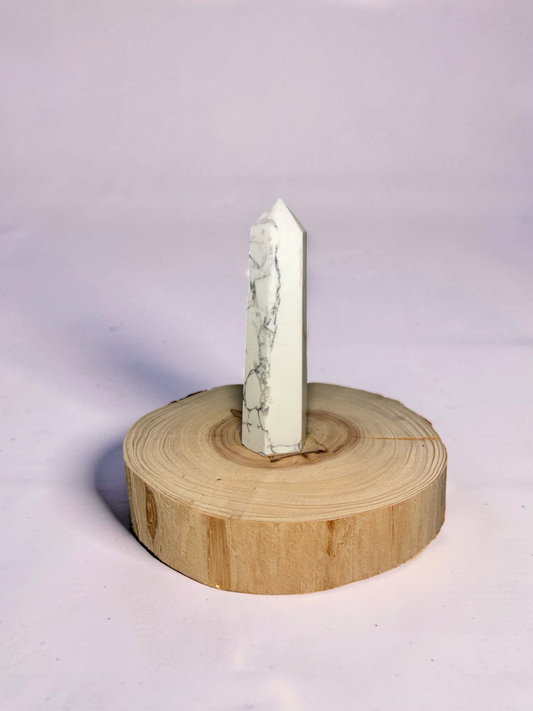 Howlite tower